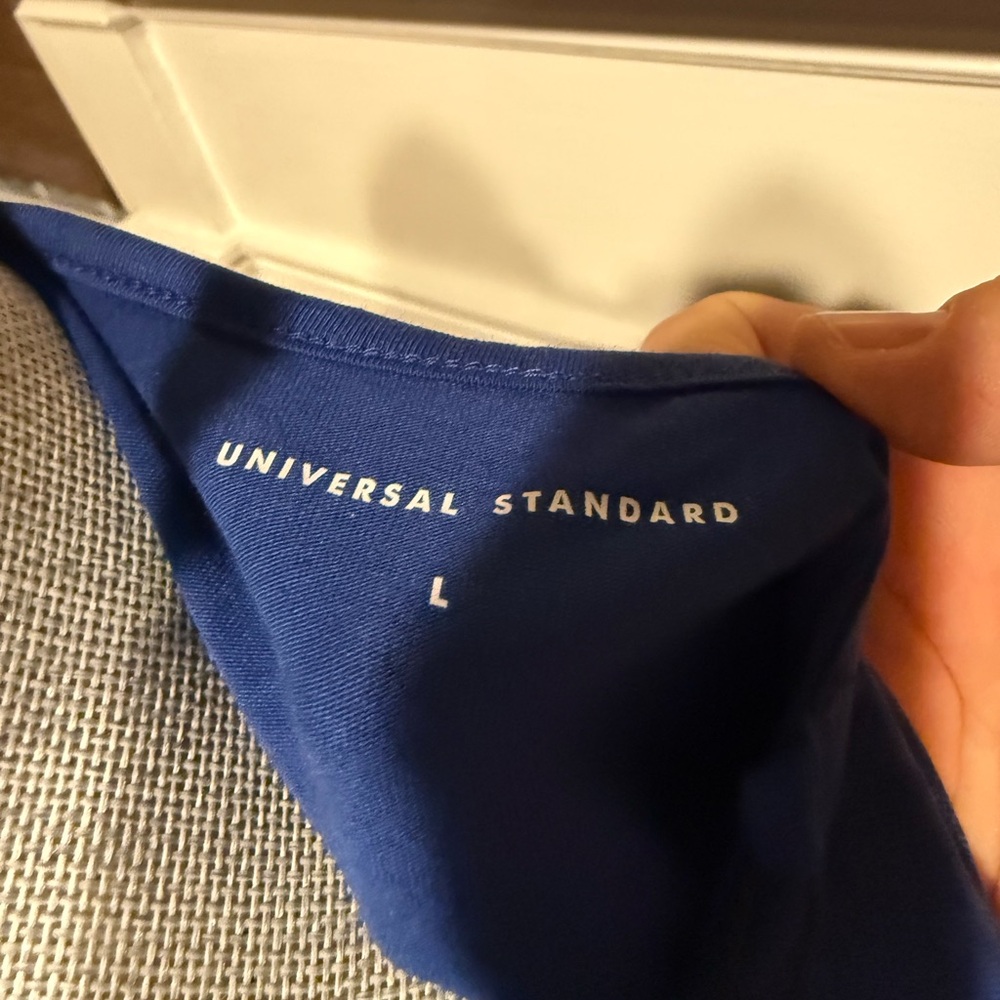 Universal Standard Geneva Dress - Picture 7 of 9